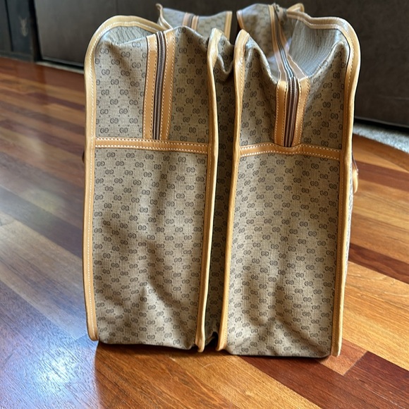 Gucci Brown and Black Travel Bag with Red Stripes - Picture 8 of 16